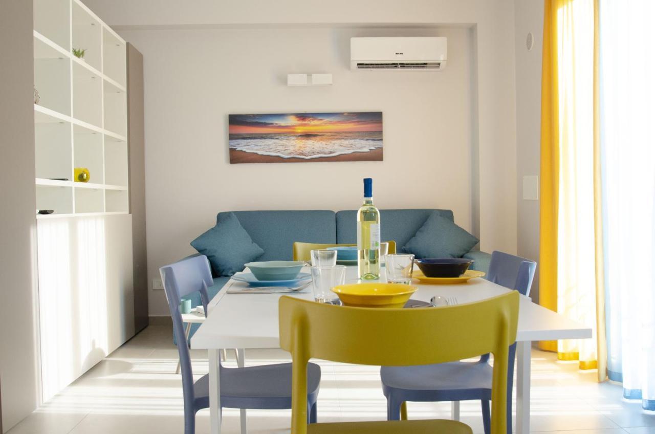 Solemare Casa Vacanze 卡斯泰拉马莱 外观 照片