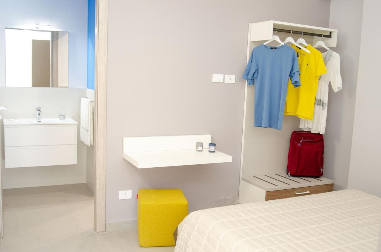 Solemare Casa Vacanze 卡斯泰拉马莱 外观 照片